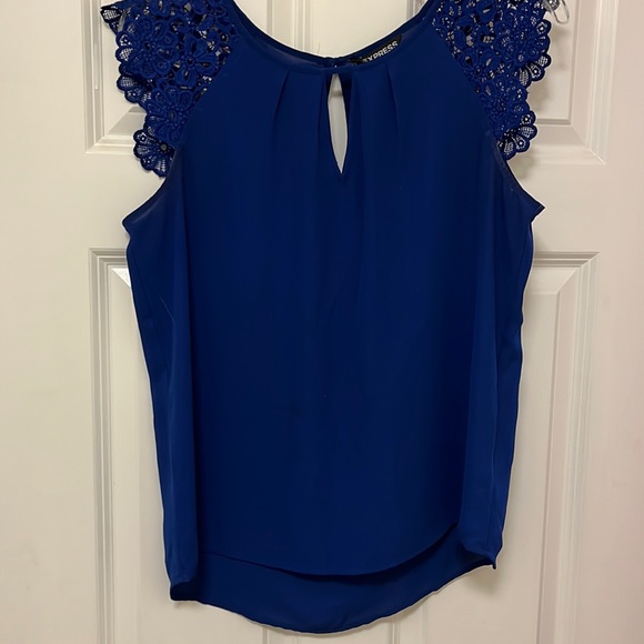 NWOT Royal Blue Express Top. Size M. - Picture 1 of 16